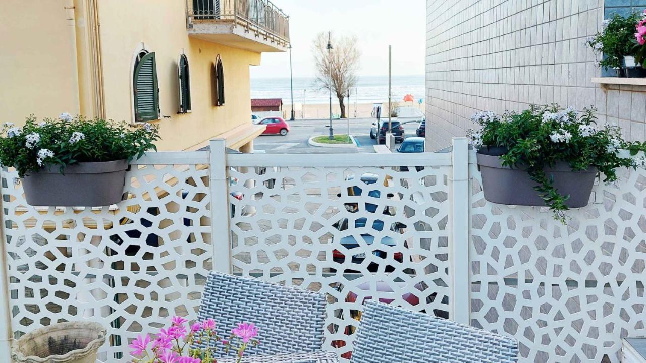 Sweet Home & Wellness Affittacamere Nettuno Luaran gambar